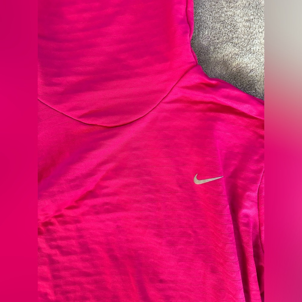 Nike Women’s Hot Pink Therma-FIT Swift Element Turtleneck Running Top Size XL